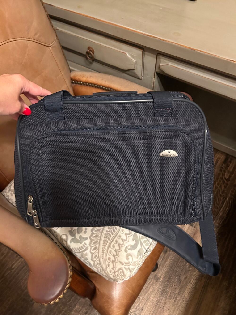 Samsonite Navy Overnight Carry On Travel Tote Shoulder Bag